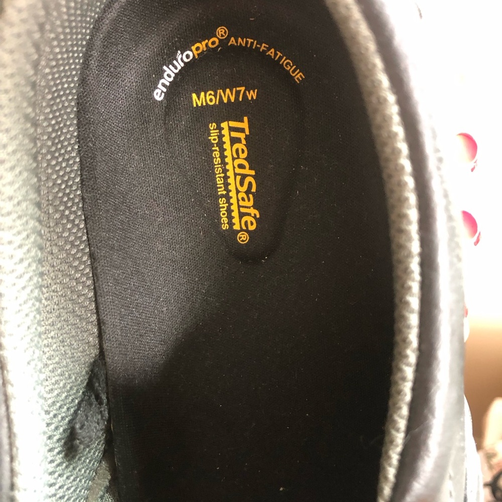 WORK // Non Slip Shoes - Picture 7 of 7